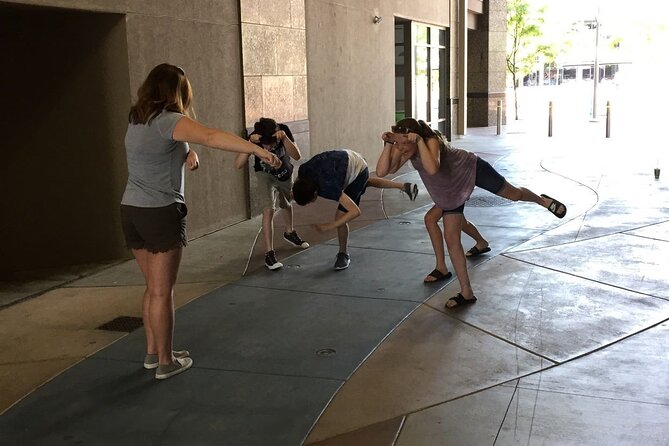 Adventurous Scavenger Hunt in Sacramento by Crazy Dash - Exploring Sacramento Via App: Objects and Challenges