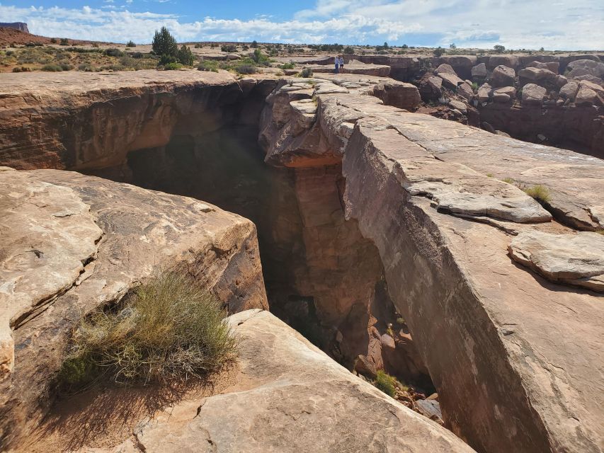 Afternoon Canyonlands Island In The Sky 4X4 Tour - Discovering the Iconic Shafer Trail and Its Switchbacks