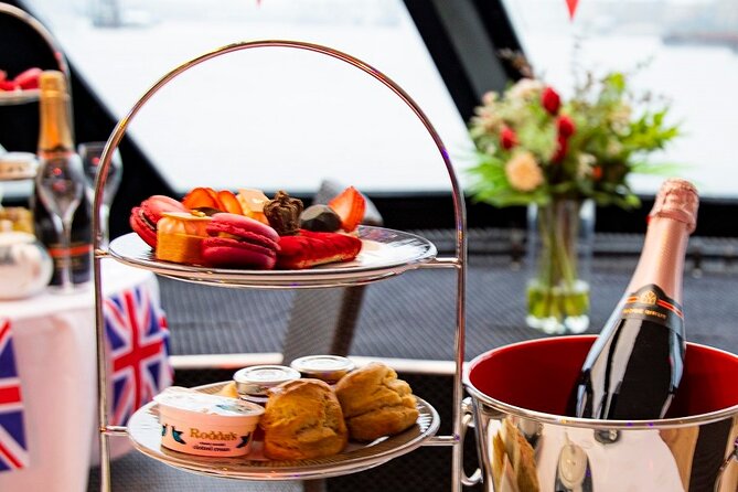 Afternoon Tea River Cruise on the Thames - The Experience of Onboard Afternoon Tea