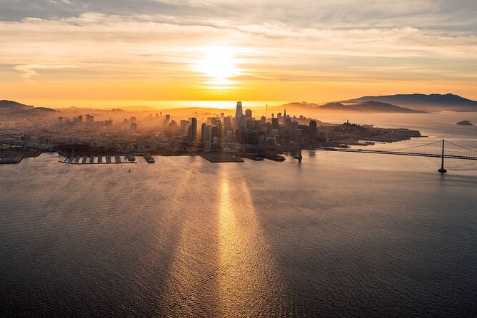 Airplane San Francisco Sunset Flight Tour - The Itinerary: Landmarks from the Sky