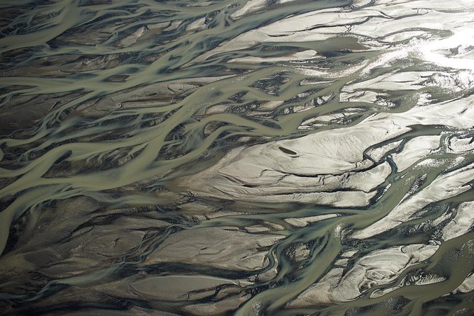 Airplane tour over black sands and riverbeds from Skaftafell - What the Flight Over Iceland’s Black Sand Beaches Feels Like