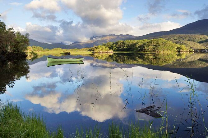 Airport collection and drop off transfers transport service. - Meeting Point and Service Schedule