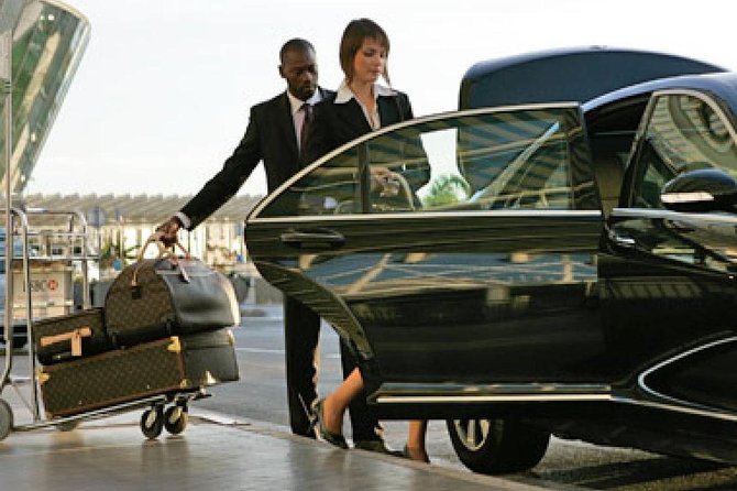 Airport Transfer - From Naples Airport to the Amalfi Coast and Beyond