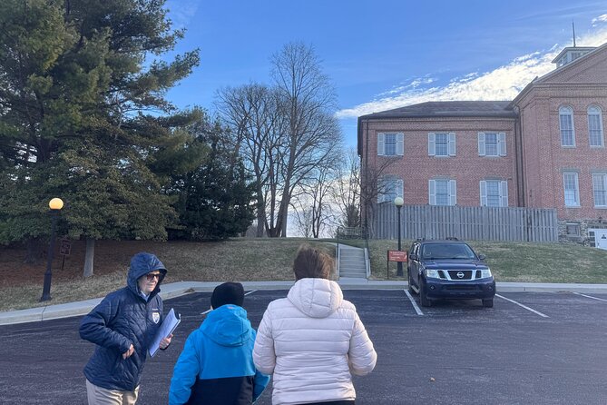 Airport Transfer: From Martinsburg to Baltimore Int. Airport BWI - How the Service Starts: Easy Online Booking and Confirmation