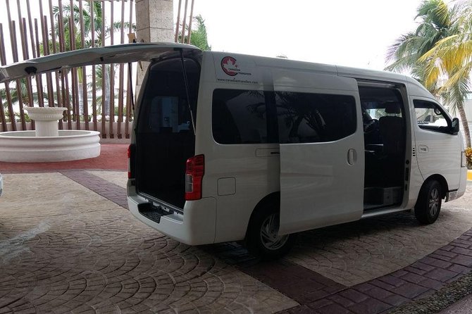 Airport Transfers to Puerto Aventuras - Private van (ROUND TRIP) FLAT RATE - Meeting Point and Starting Location in Puerto Aventuras