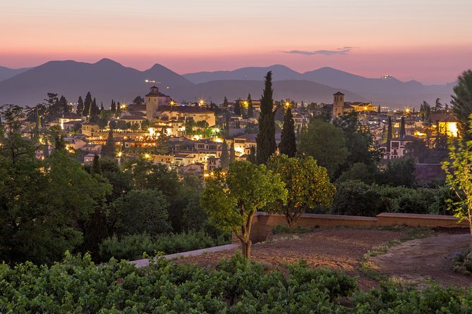 Albaicin and Sacromonte Private Tour - Strolling Through Paseo de los Tristes and Nearby Cafes