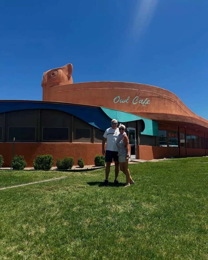 Albuquerque: Breaking Bad SUV/Van Filming Locations Tour - Meeting Point at the Breaking Bad Store in Old Town