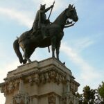 Alcázar, Cathedral And City Centre Private Tour - Visiting Seville Cathedral: The Largest Gothic Cathedral in the World