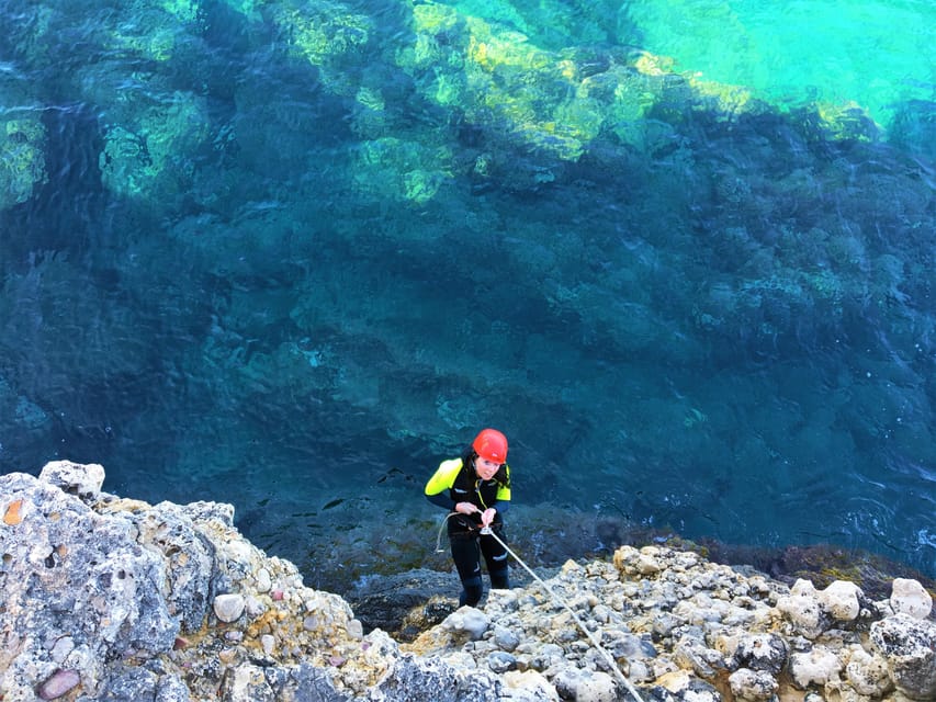 Alcudia: Coasteering Cliff Jumping - Meeting Point and Logistics in La Victòria