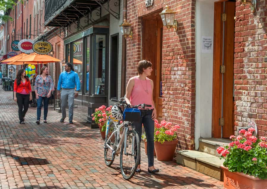 Alexandria, VA: Bike Rentals - Starting Point and Equipment at Unlimited Biking Alexandria