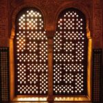 Alhambra and Nasrid Private Walking Tour with Food Tasting - Visiting the Generalife Gardens and Water Courtyard