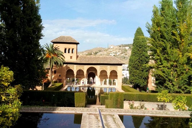 Alhambra Private Tour from Costa del Sol - Convenient Pickup from Marbella or Málaga