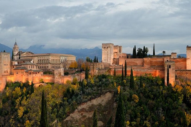 Alhambra: Skip-the-Line to Nasrid Palaces & Generalife - What’s Included in the Price