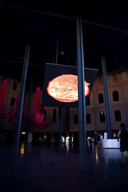 Alhóndiga de Bilbao: Art explained by Artists - Meeting Point and Tour Logistics in Bilbao