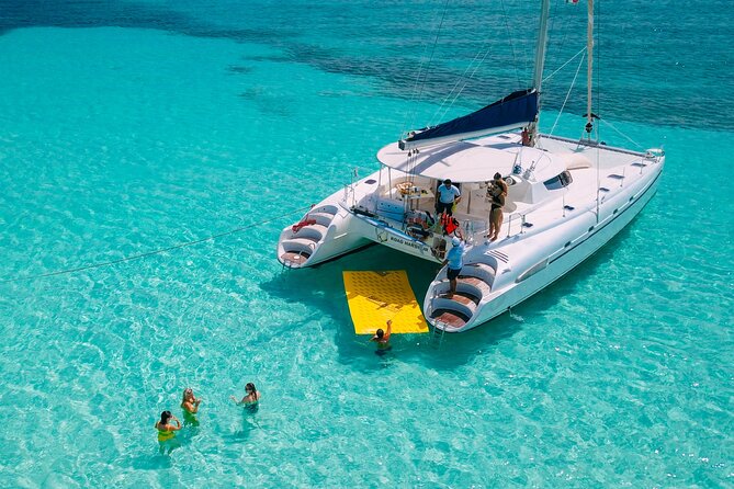 All-Inclusive 4-hour Catamaran Charter Riviera Maya Experience - The Features and Inclusions of the Lazy Linda Catamaran