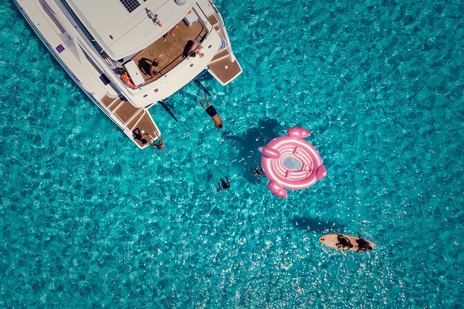 All Inclusive Cozumel: Coast & Relax 4hrs in 51" Leopard - The 51" Leopard Yacht: Style and Comfort