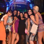 All you can drink (3 hrs) - El Squid Roe Los Cabos - Navigating the Experience: Entry, Duration, and Pacing