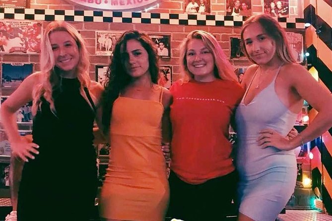 All you can drink- Club Crawl Los Cabos - Starting Point at El Squid Roe and What to Expect