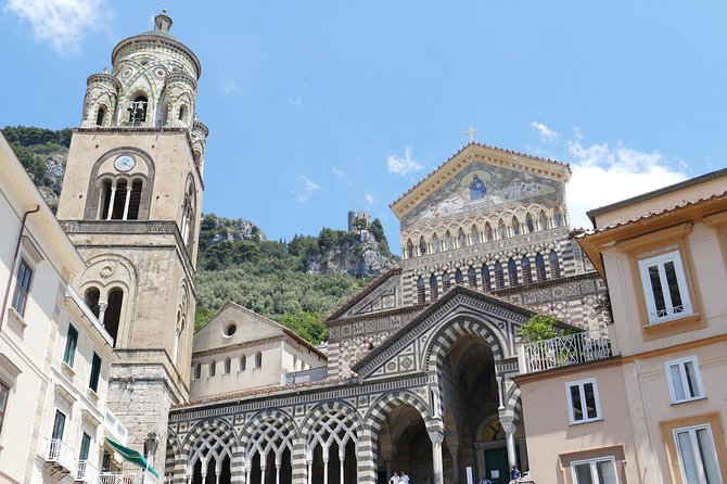 Amalfi Coast Private Tour from Sorrento: Exclusive Mercedes Van - Exploring Positano: Colorful Houses and Beachside Charm