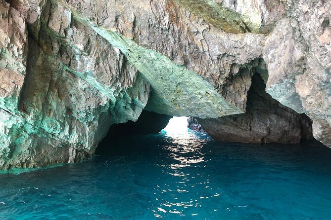 Amalfi Coast Sharing boat tour - Exploring the Coast: From Cape of Sorrento to Li Galli