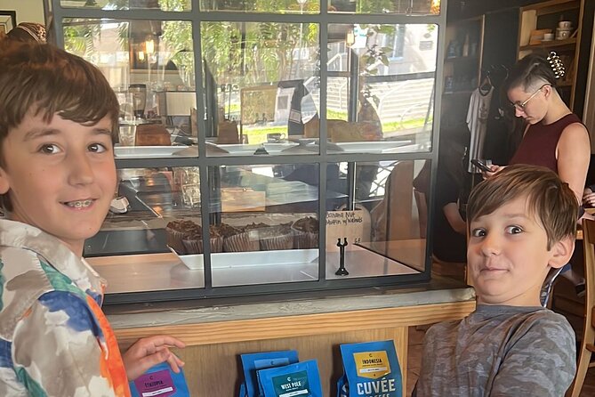 Amazing Arlington (TX) Scavenger Hunt - How the Live Remote Host Adds to the Fun