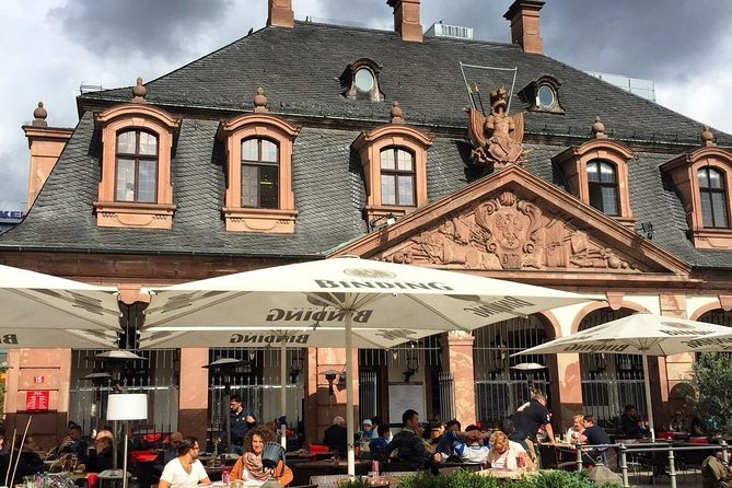 Amazing walking Frankfurt with a local guide - Visiting the Historic Romerberg Square