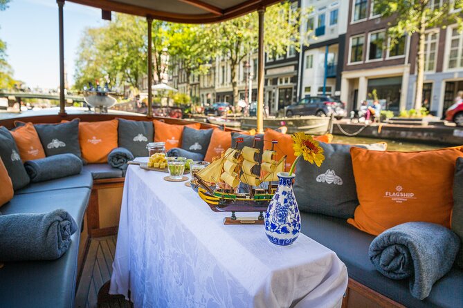 Amsterdam Canal Cruise in Classic Salon Boat With Drinks and Cheese - Seamless Booking and Availability