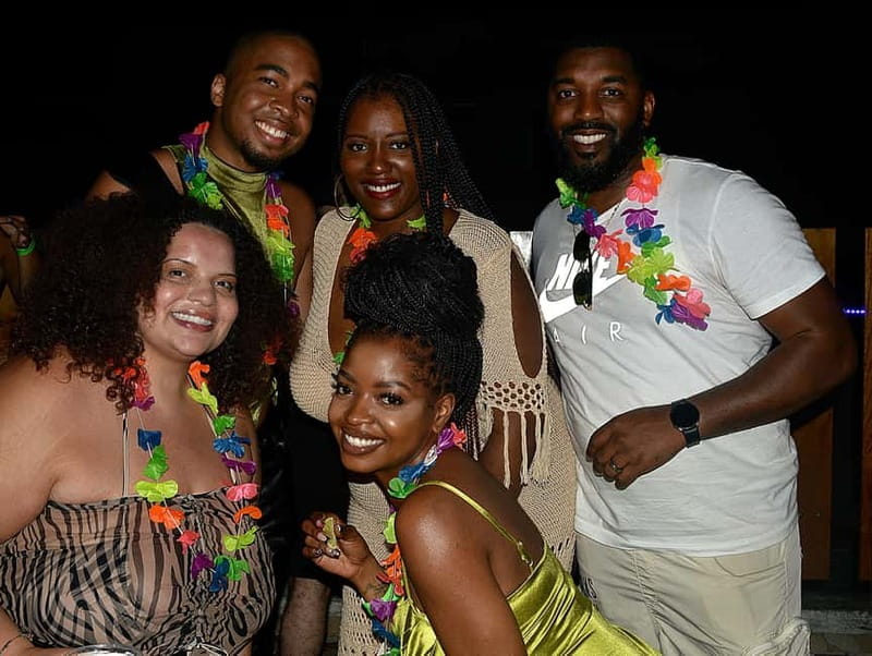 Amsterdam: Social Pubcrawl, Games and get to know eachother - Starting Point and End Location in Amsterdam