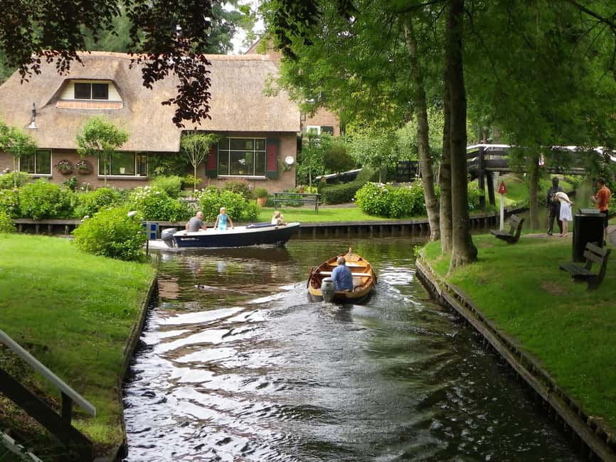 Amsterdam: Van Gogh Museum & Giethoorn Private Tour - Who Will Appreciate This Tour Most?