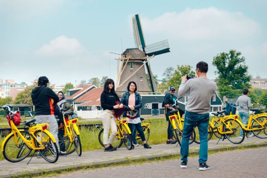 Amsterdam: Waterland District Countryside Villages Bike Tour - Exploring the Waterland Villages and Windmills
