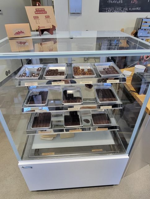 Anchorage: Chocolate and Wine Tasting Tour - Sampling Locally Crafted Alaskan Chocolates