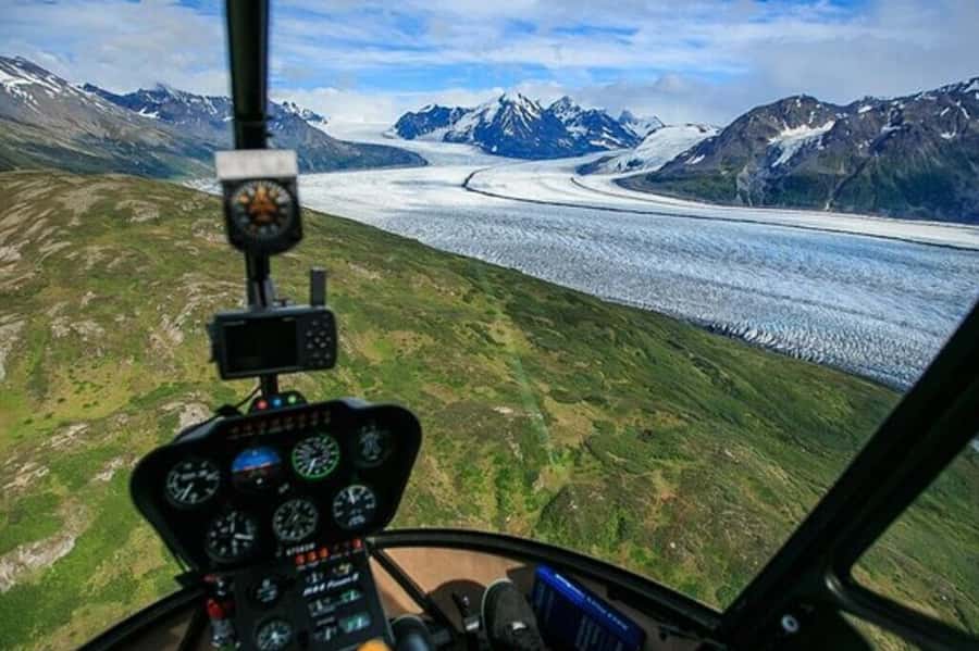 Anchorage: Knik Glacier Helicopter and Hiking Adventure Tour - Picking the Perfect Hike Location for Your Interests