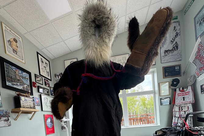 Anchorage's Authentic Dog Sledding Experience - Inside the Clubhouse: Learning About Sled Dog Racing