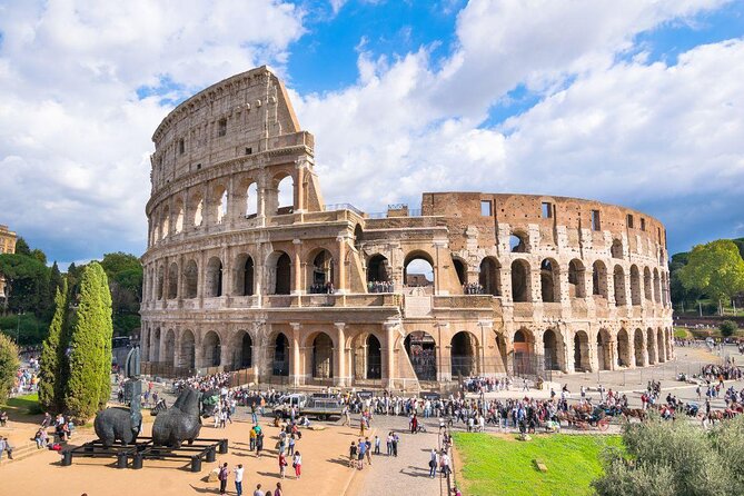Ancient Rome Tour and Colosseum with Gladiators Gate (SHARED) - Visiting the Colosseum: An Icon of Power and Entertainment