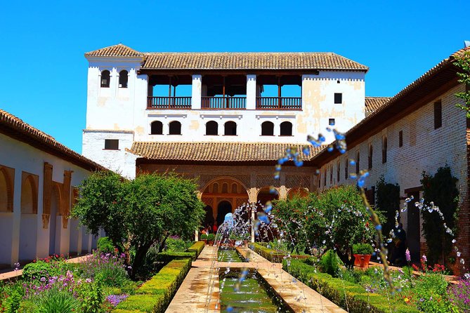 Andalusia 5-Day Guided Tour from Madrid via Cordoba - Exploring the White Villages and Ronda