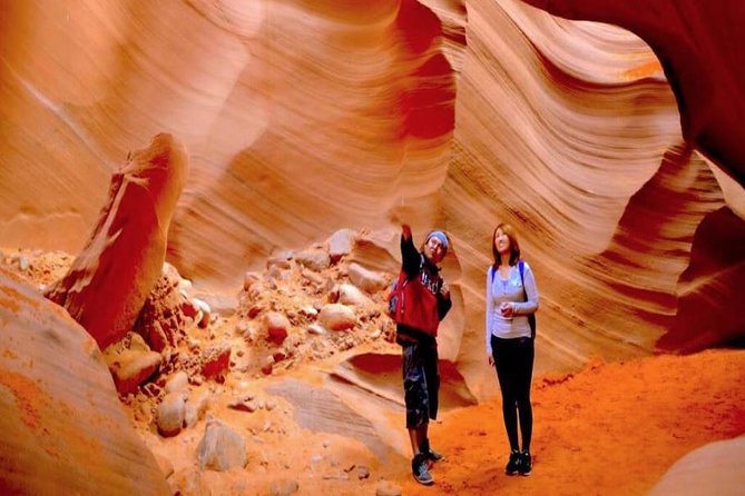 Antelope Canyon and Horseshoe Bend Day Tour from Flagstaff - The Experience with Navajo Guides