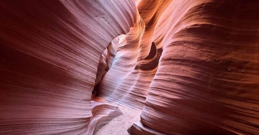 Antelope Canyon: Rattlesnake Canyon Tour - Discovering the Textured Navajo Sandstone Walls