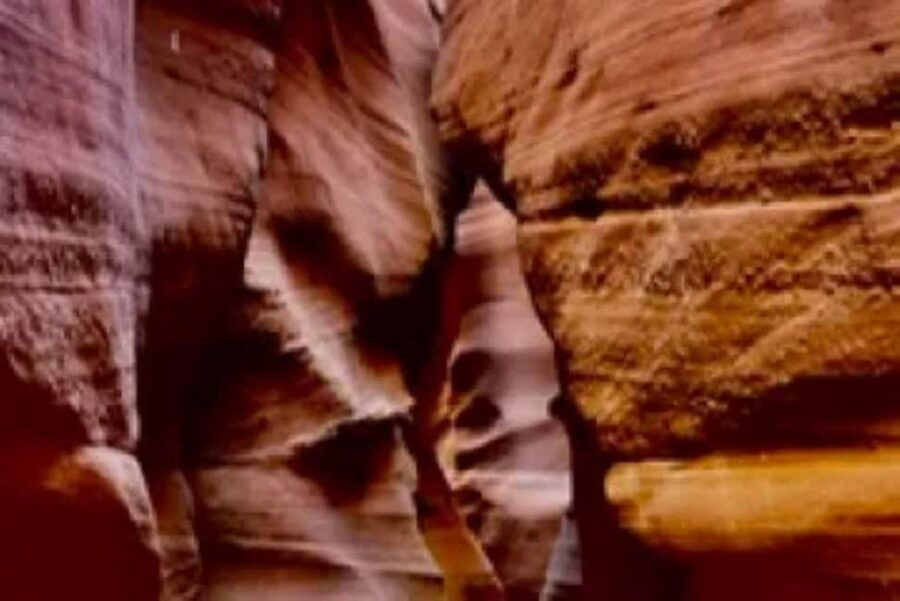 Antelope Valley: Upper Antelope Deer Canyon Tour - Discover the Unique Setting of Antelope Valleys Secluded Canyon
