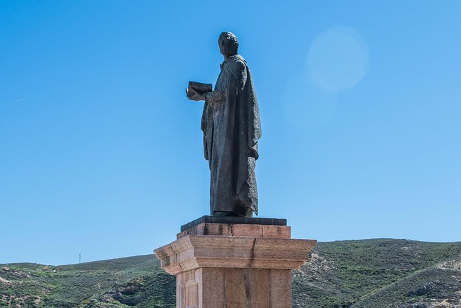 Antequera and Torcal from Granada in a small group up to 7 people - Visiting the UNESCO-listed Antequera Dolmens