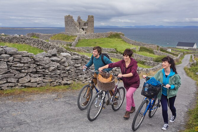 Aran Islands Bike Tour with Tea & Scones - Day Trip to Inisheer from Doolin - The Guided Bike Tour: Highlights of Inisheer’s Heritage