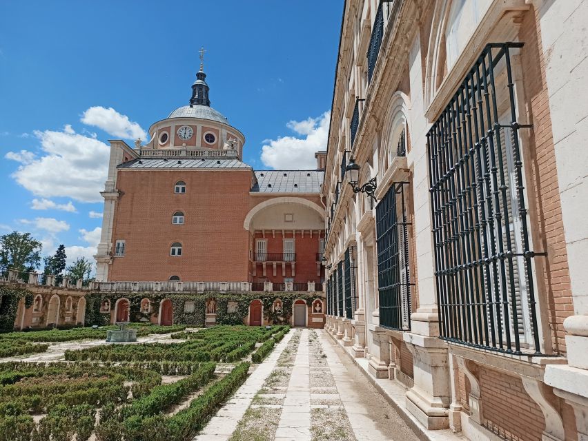 Aranjuez: Royal Palace Guided Tour - Highlights of the Royal Palace’s Private Rooms and Main Halls