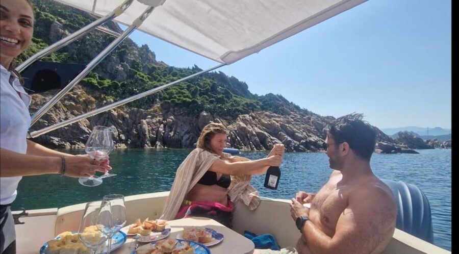 Arbatax: Aperitif with boat tour to Isola dell'Ogliastra - Meeting Point and Logistics at Marina di Arbatax