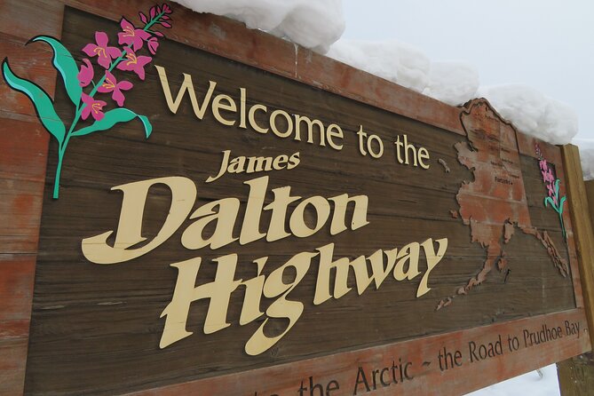 Arctic Circle Aurora Drive Adventure - The Dalton Highway and Arctic Circle Significance