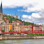 Arrival Transfer: Lyon Airport LYS to Lyon City in Luxury Van - Enjoy a Relaxing 60-Minute Waiting Period with Flight Tracking