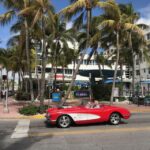 Art Deco Tour of South Beach in French - Walking Through Ocean Drive: Miami Beach’s Beating Heart