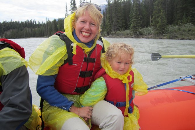Athabasca River Easy Scenic Raft Trip - The Guide’s Role in Ensuring a Safe and Enjoyable Experience
