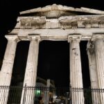 Athens: City Highlights Nighttime Walking Tour in Spanish - Starting at the National Library of Greece, the Grand Trilogy