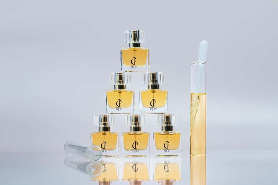 Atlanta: Perfume and Cologne Making Workshop - Hands-On Perfume Creation with Essential Oils