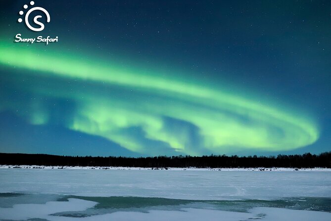 Aurora Borealis Trip in Lapland Lakeside - Cozy Amenities to Enhance Outdoor Aurora Hunting