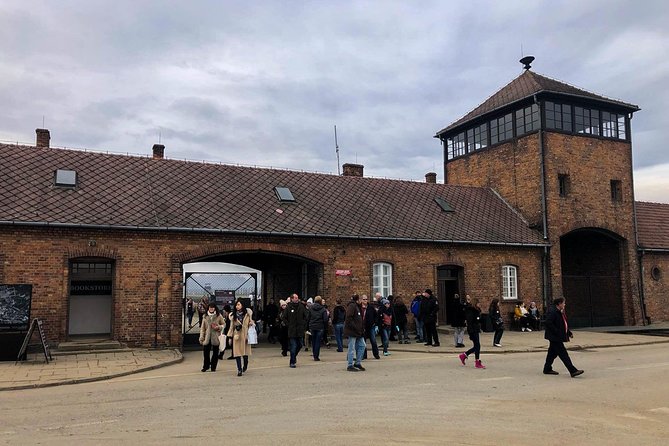 Auschwitz - Birkenau Tour with Private Transport from Krakow - Visiting Auschwitz I and Auschwitz II Birkenau